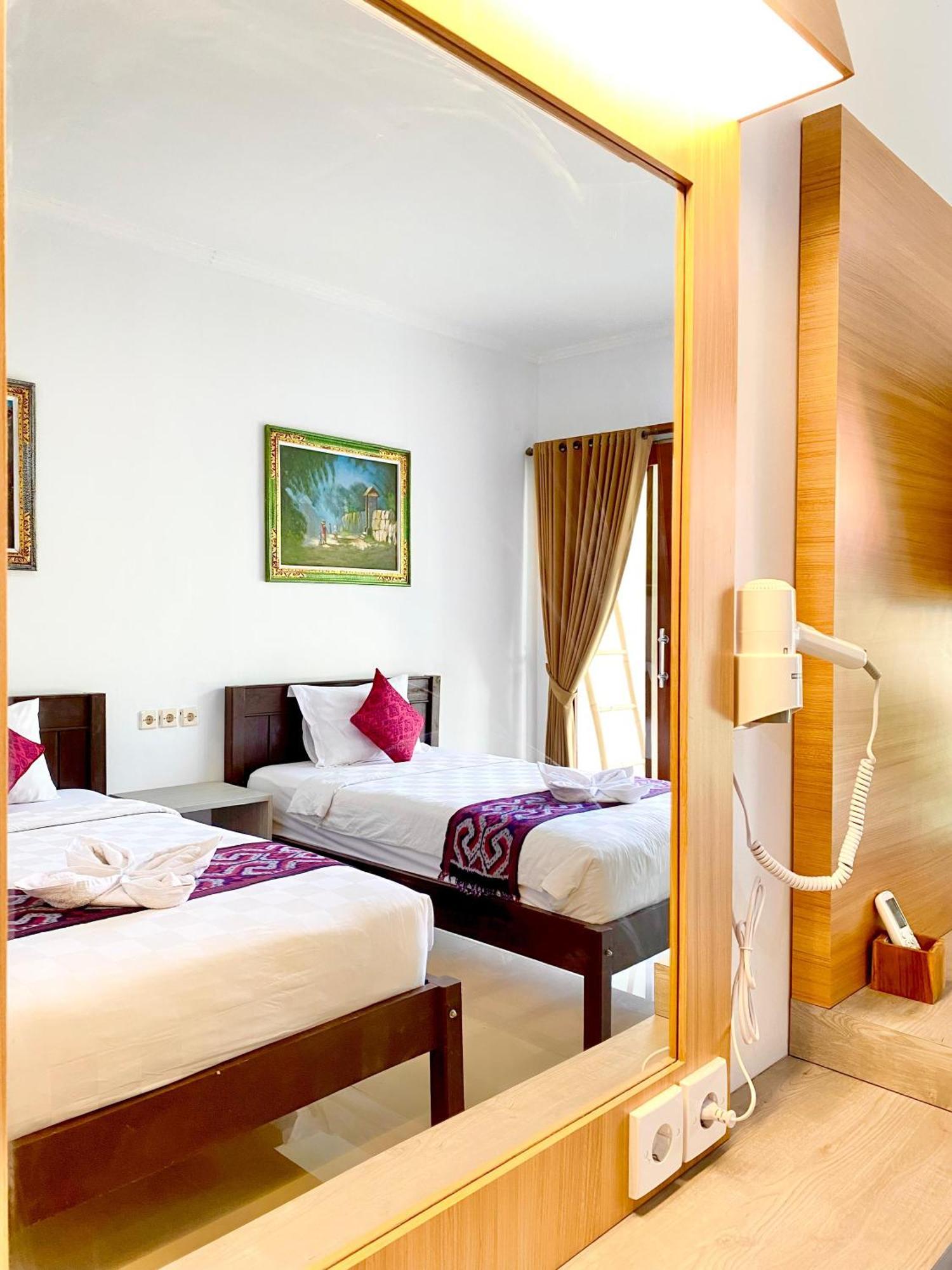 Padang-Padang Sari Homestay ウルワツ エクステリア 写真