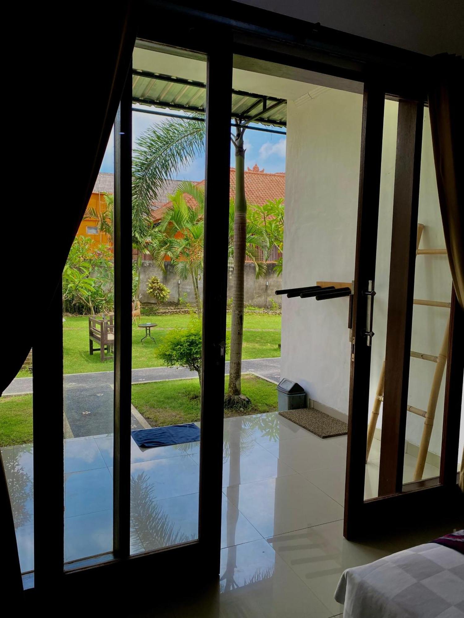 Padang-Padang Sari Homestay ウルワツ エクステリア 写真