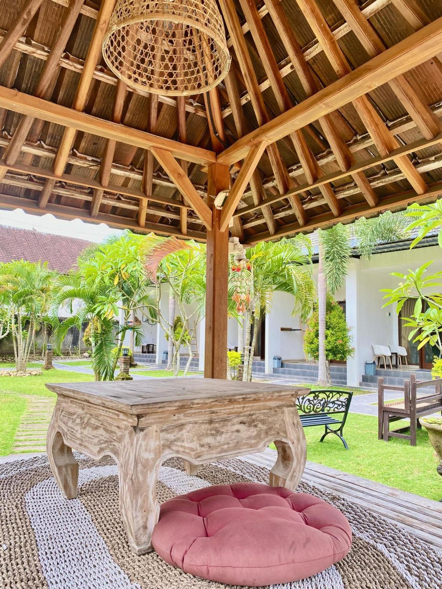 Padang-Padang Sari Homestay ウルワツ エクステリア 写真